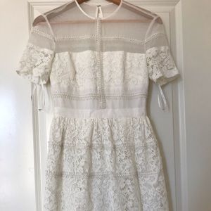 NWOT Donna Morgan lace detail dress